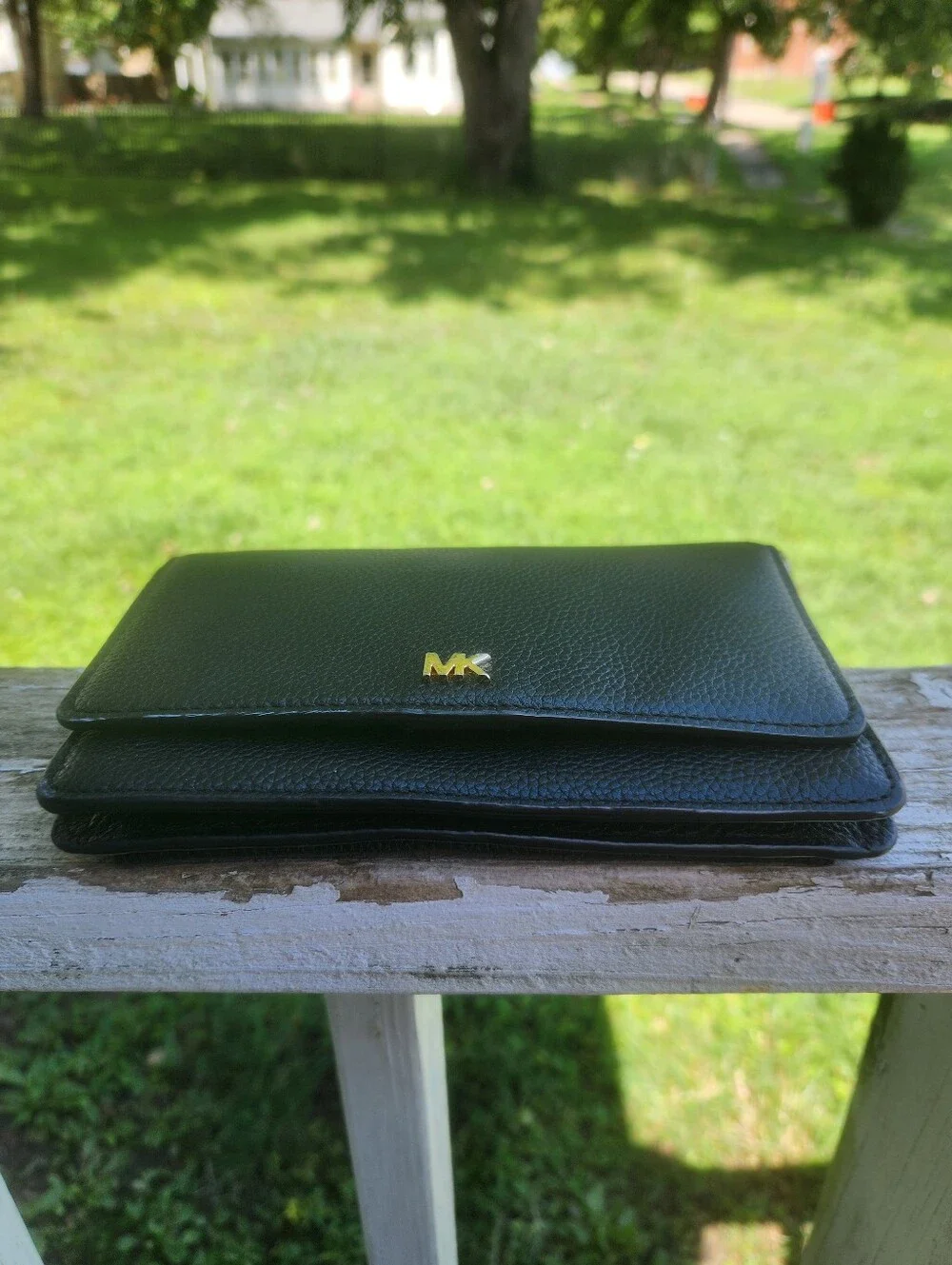 Michael Kors Black Pebbled Leather Crossbody Wallet EUC
